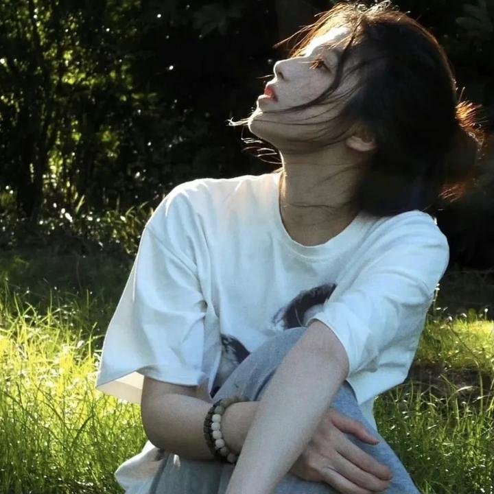 阿薇尔与虚构世界